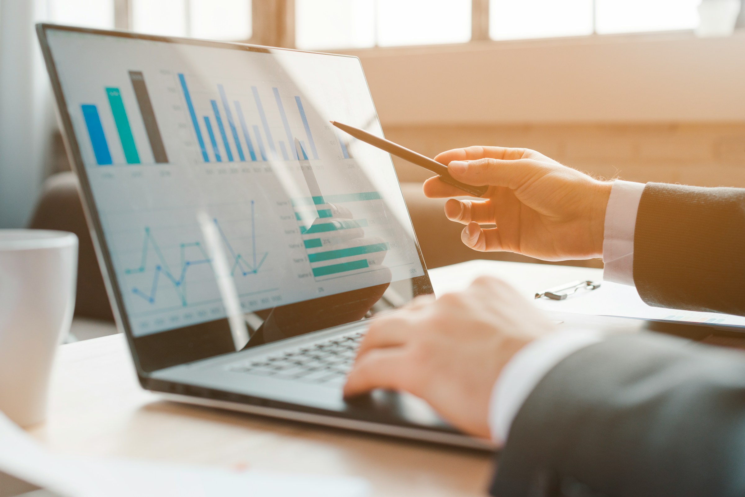 Monthly Management Reporting for Timely Financial Insight